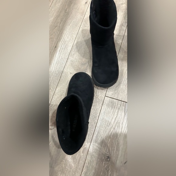 🎉PRICE ⬇️ H & M - Warm Lined Boots - Black size 38 - Picture 2 of 10